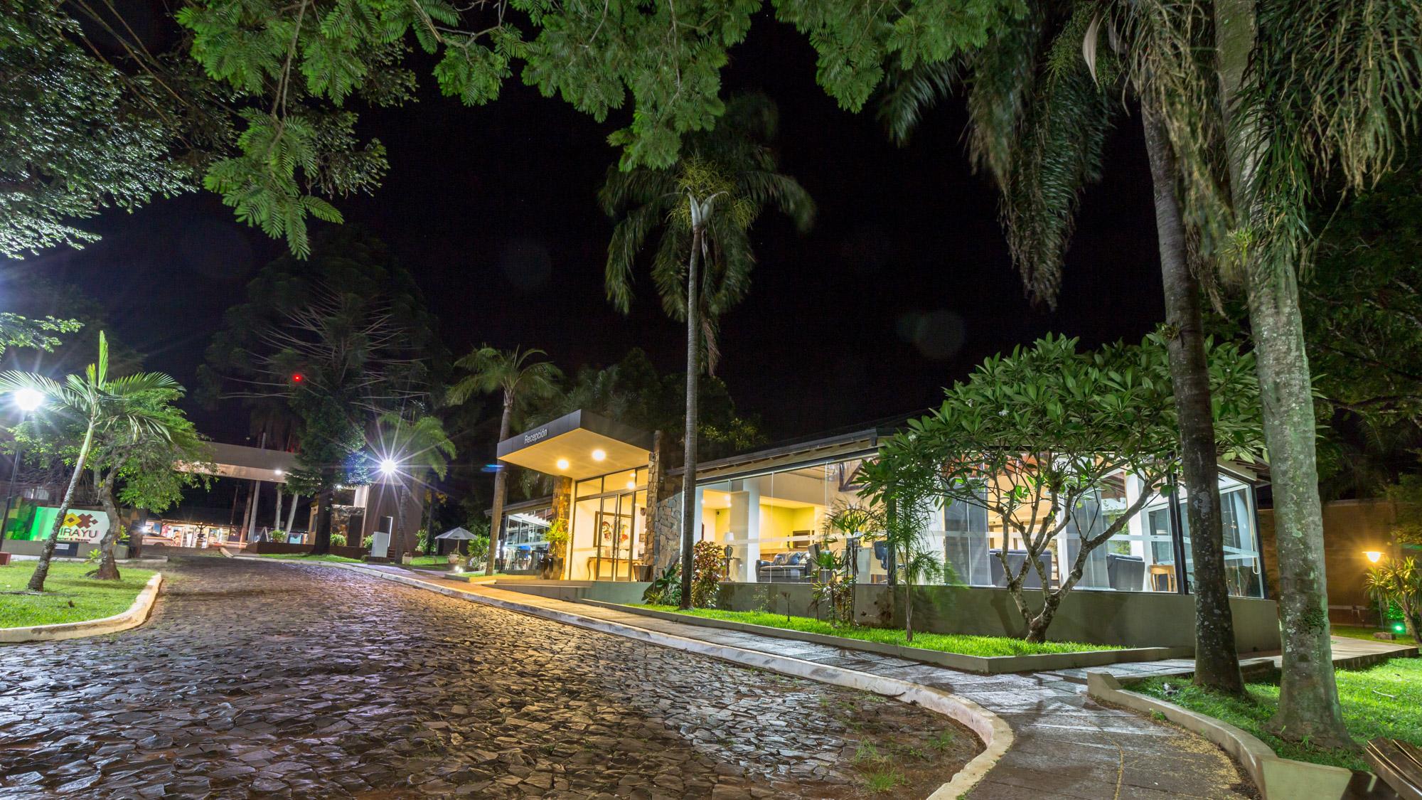 Pirayu Hotel & Resort Puerto Iguazú Exteriör bild